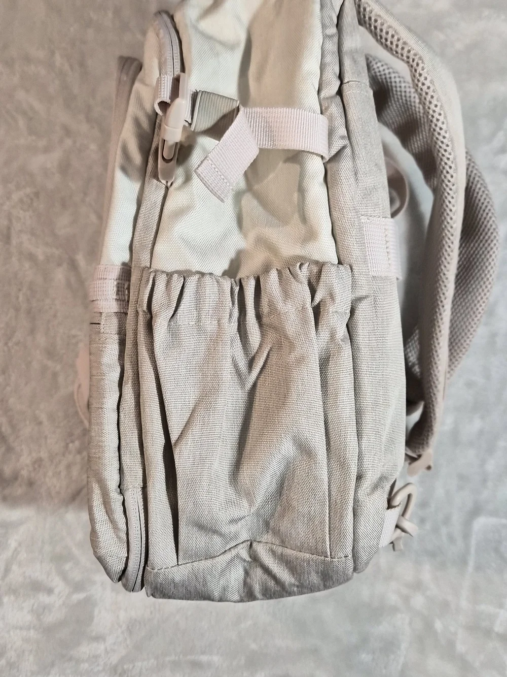 BAGSMART NWT Camera Backpack Photography Bag w/ Crossbody Strap Beige